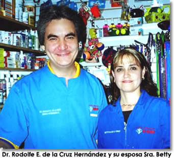 Dr. Rodolfo y su Esposa Sra. Betty